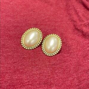 Elegant Gold and Cream Oval Earrings Vintage SOLD